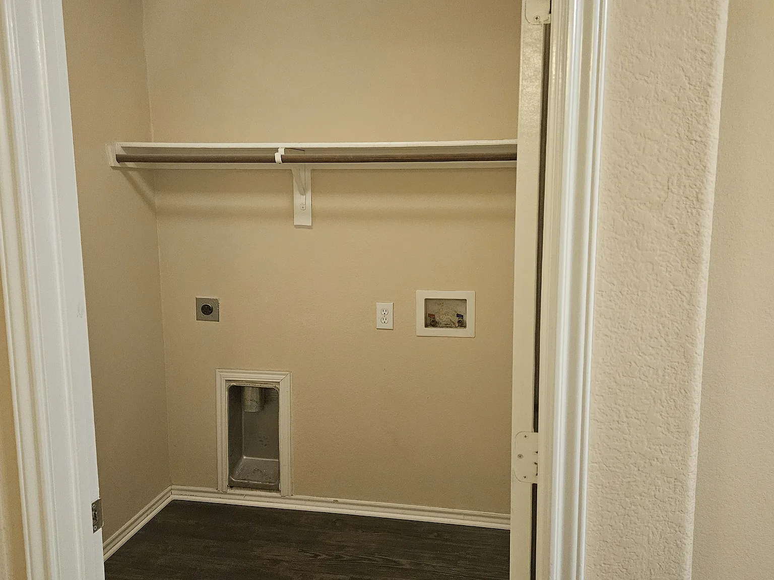 3 Bedroom in Saginaw ISD — Photo 3