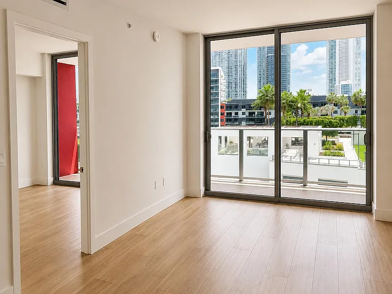 3100 N Miami Ave #811 — Photo 6