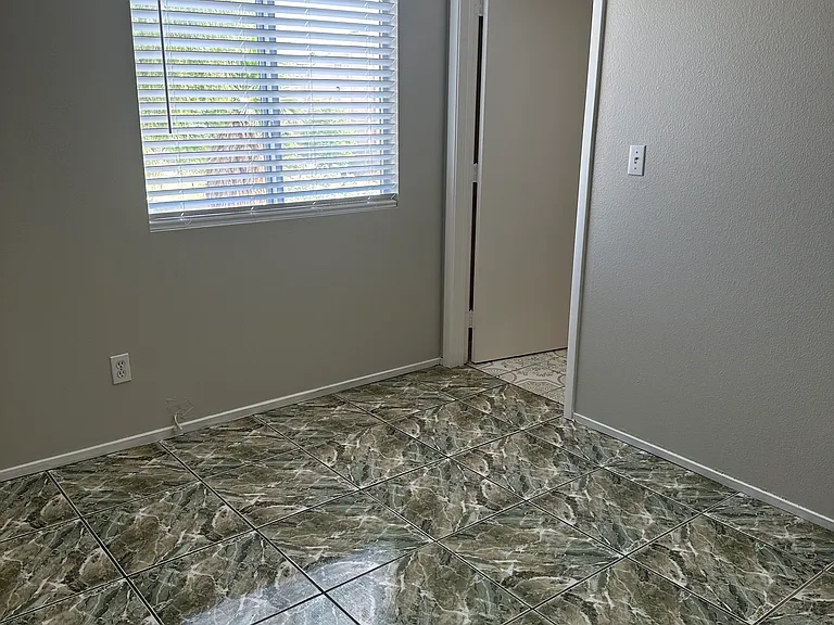 4160 Country Garden Ave — Photo 23