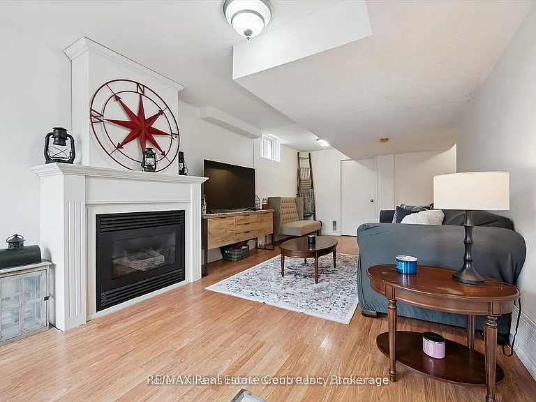 361 Starwood Dr #BASEMENT — Photo 4