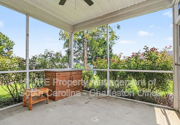 407 Greywood Ln — Photo 18