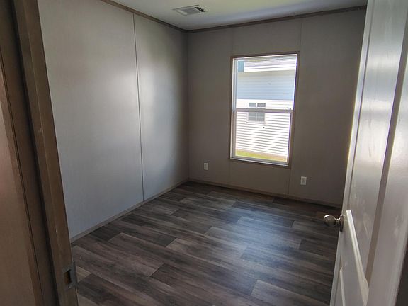 5th image of 619 Paraiso Dr #619