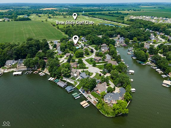 2nd image of 1305 N Catamaran Cir