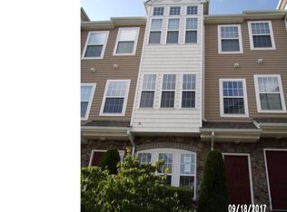 18 Teal Ct, Delran, NJ 08075
