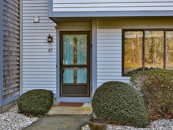 4th image of 87 Crescent Ln