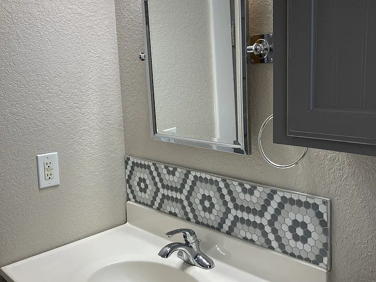 317 E Patti Page Blvd — Photo 51