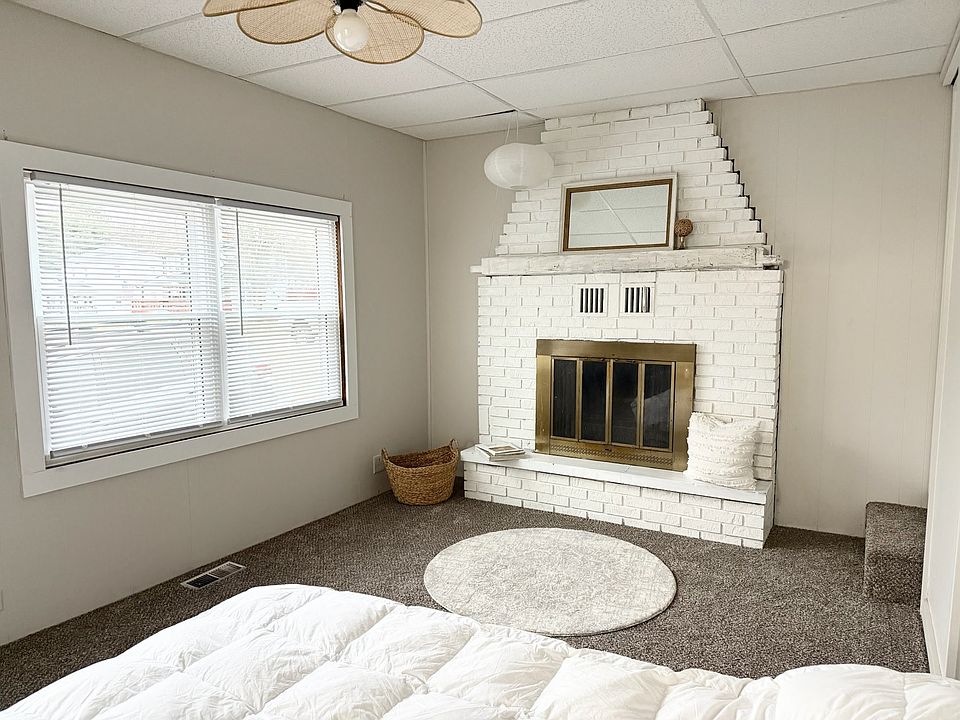 1st image of 921 Reese Ave