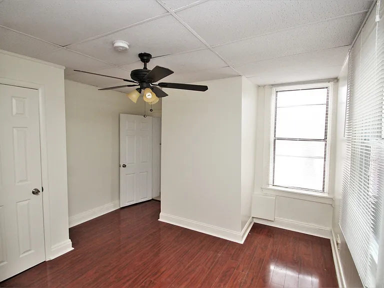 849 Park Ave — Photo 8