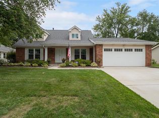1847 Winegard Dr, Ballwin, MO 63021