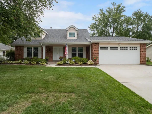 1847 Winegard Dr, Ballwin, MO 63021