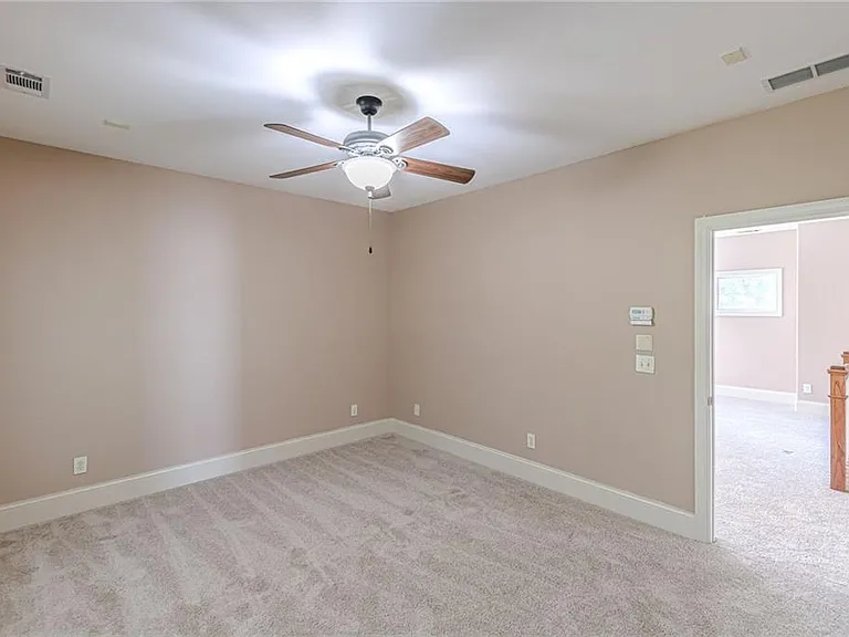 1645 Woodward Way — Photo 61