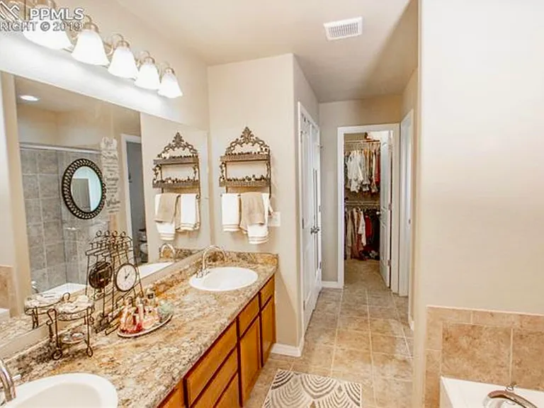 7756 Crestone Peak Trl — Photo 9