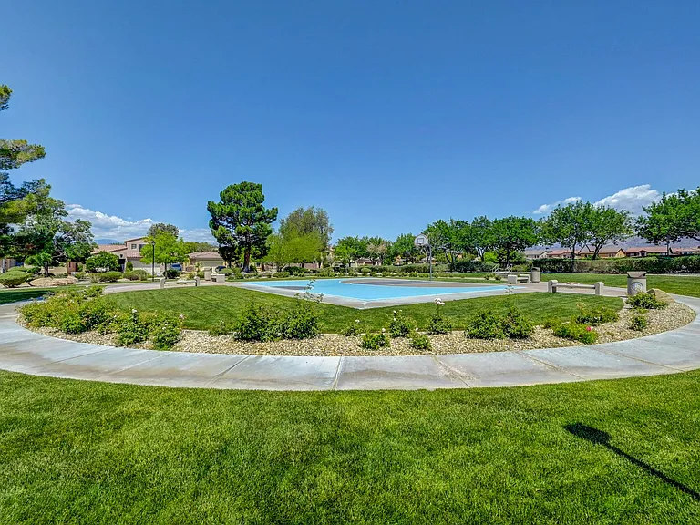 4421 Desert Home Ave — Photo 49