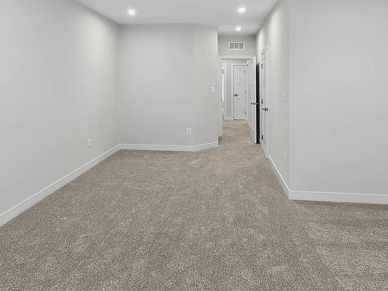 2542A Verona Pl — Photo 15