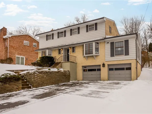 3643 Maplevue Dr, Bethel Park, PA 15102