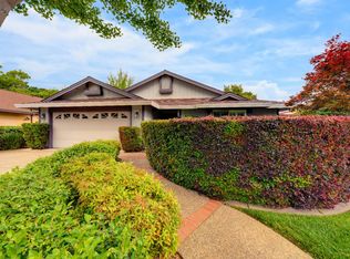 1916 Oak Bluff Way, Sacramento, CA
