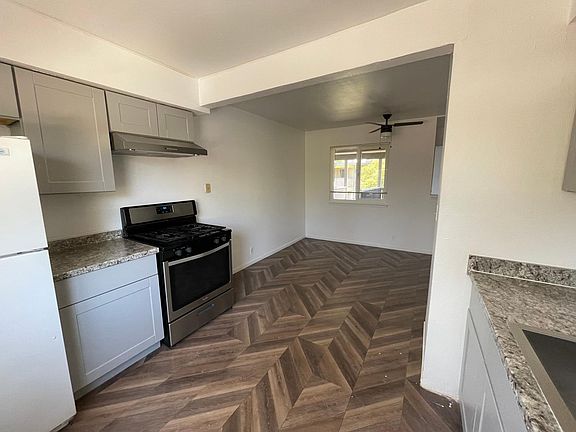 4th image of 3319 Mensch Ct APT C