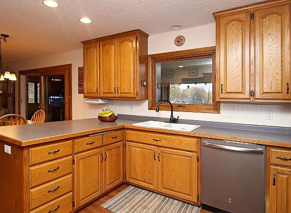 3rd image of 2679 Riviera Dr S