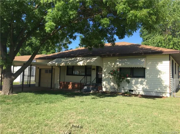 507 N Mission Ln, Okmulgee, OK 74447