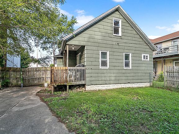 4th image of 1106 Alpine Ave NW