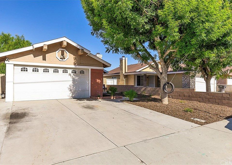 2nd image of 1842 Murrieta Rd