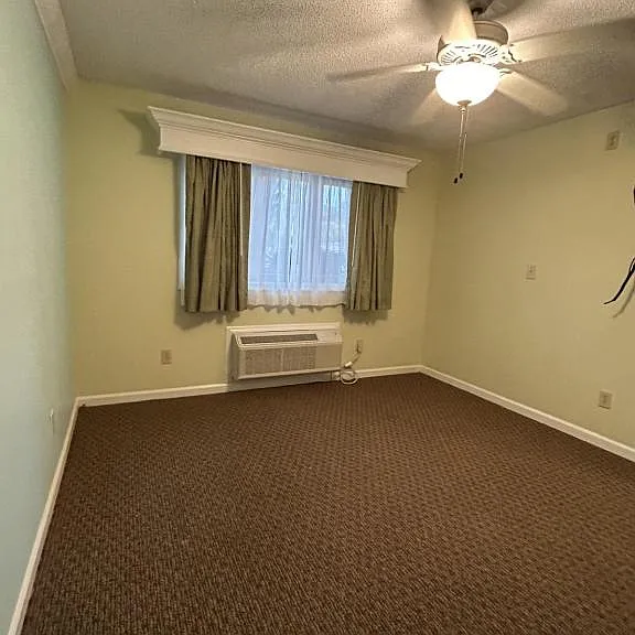 216 Double Eagle Dr #C-1 — Photo 5