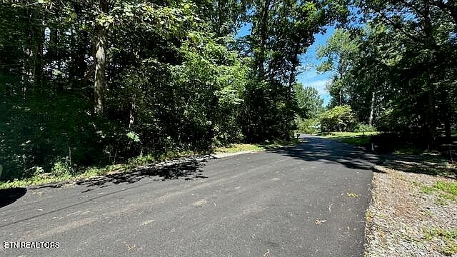 2nd image of Edgewood Dr