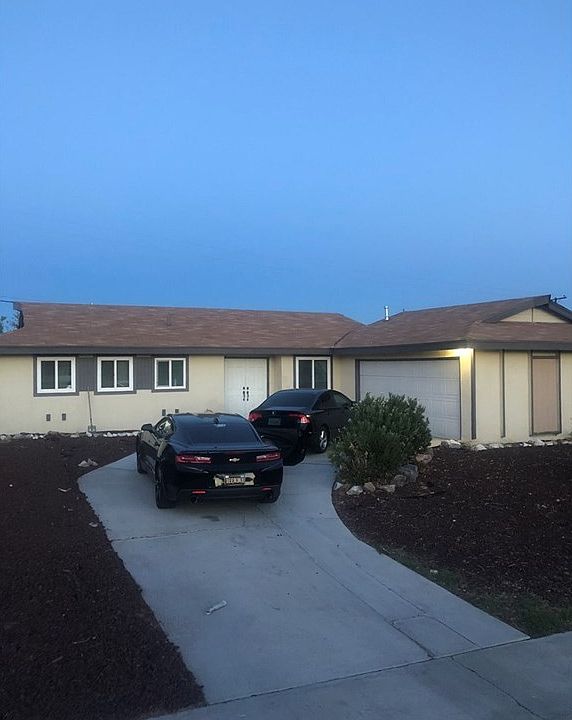 1st image of 15681 Gazelle St