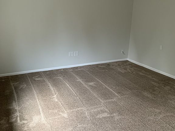 4th image of 3713 NE 45th St