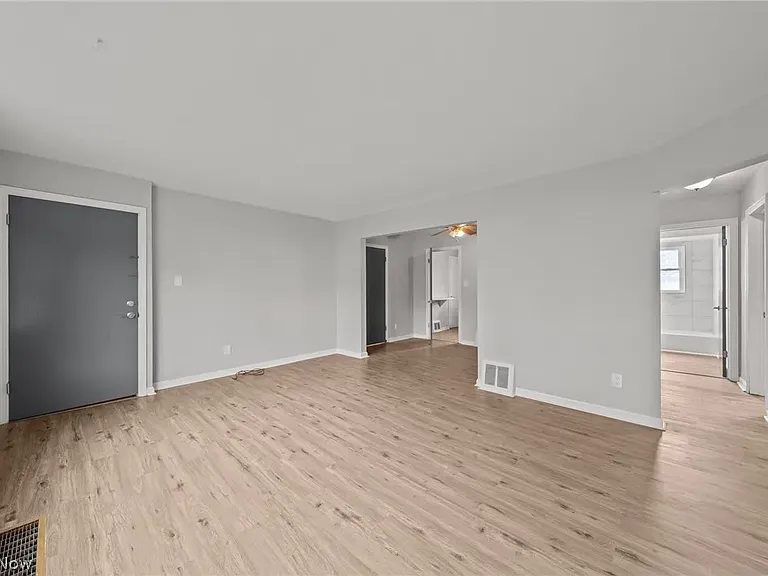 2432 21st St #1 — Photo 24
