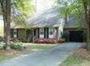 560 Folly Dr SE, Bolivia, NC 28422