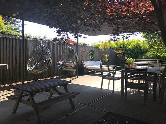 Upper dining terrace.