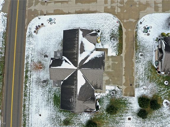 2nd image of 602 Whitetail Xing