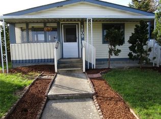 1809 N 33rd Pl, Mount Vernon, WA 98273