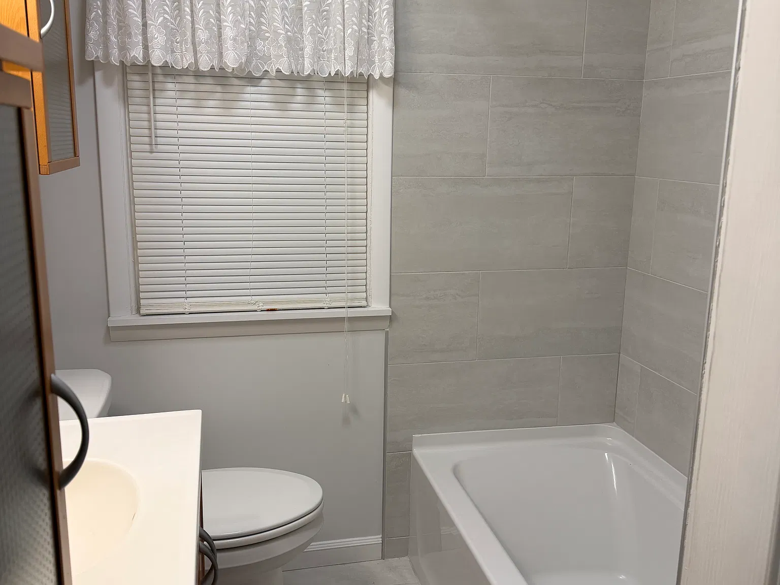 4 bed, 1568 sqft, $2,350 — Photo 3