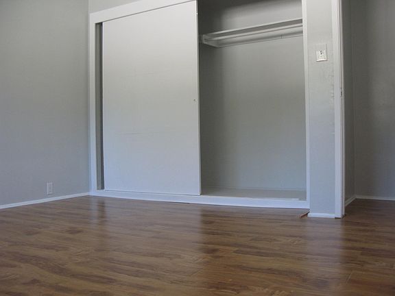 4th image of 1234 Huntington Dr