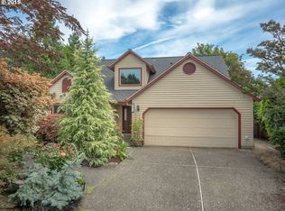 8973 SW Siletz Dr, Tualatin, OR 97062