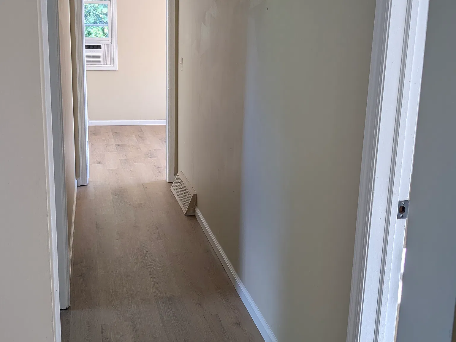3 bed, 1.5 bath, 1522 sqft, $2,700 — Photo 4
