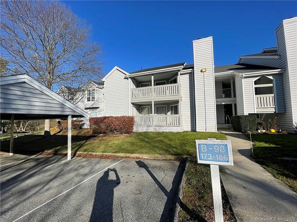 Winding Hollow Condominiums Groton, CT Zillow