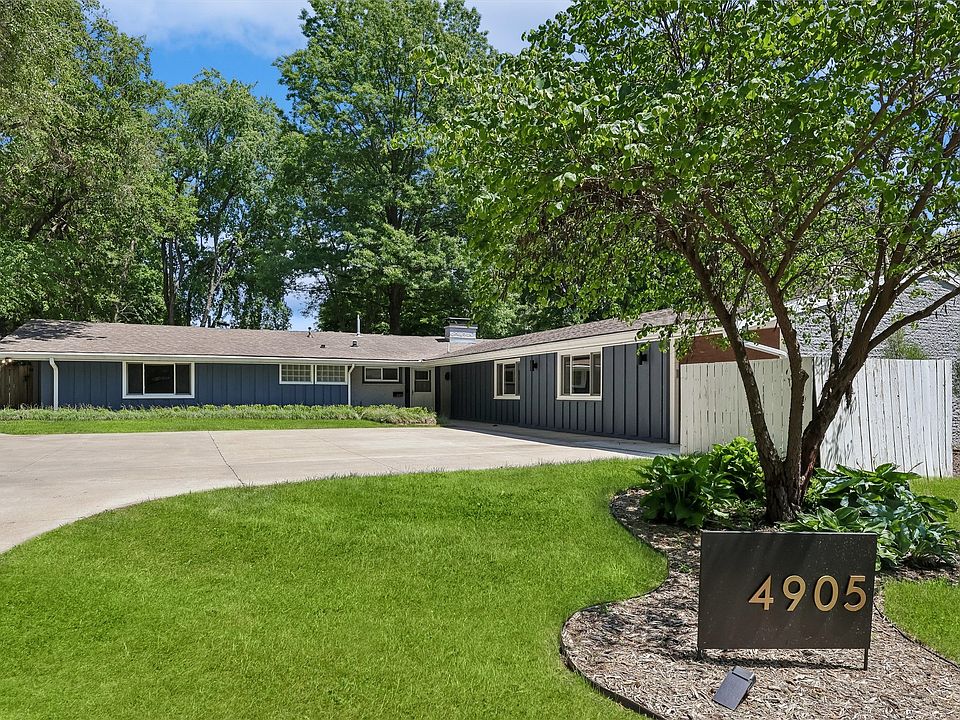 1st image of 4905 SW 18th St