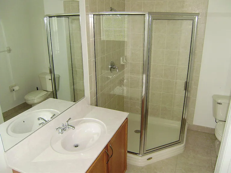 335 E Thatch Palm Cir #105 — Photo 9