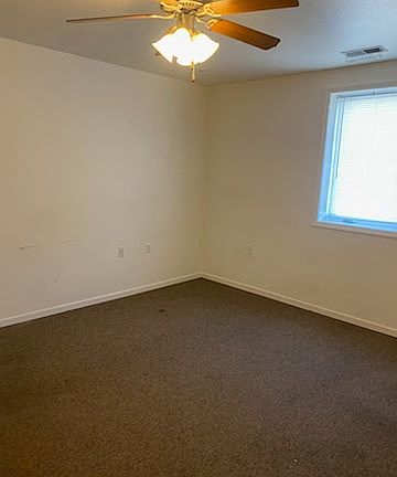 3rd image of 600 N Elm St APT A
