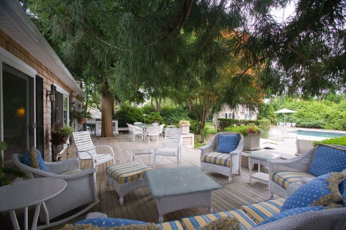  Mahogany Deck with Seating