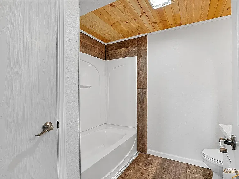 1711 Plateau Ln — Photo 13
