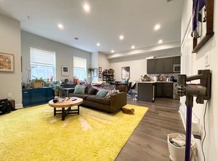 1229 N Franklin St #3, Philadelphia, PA 19122