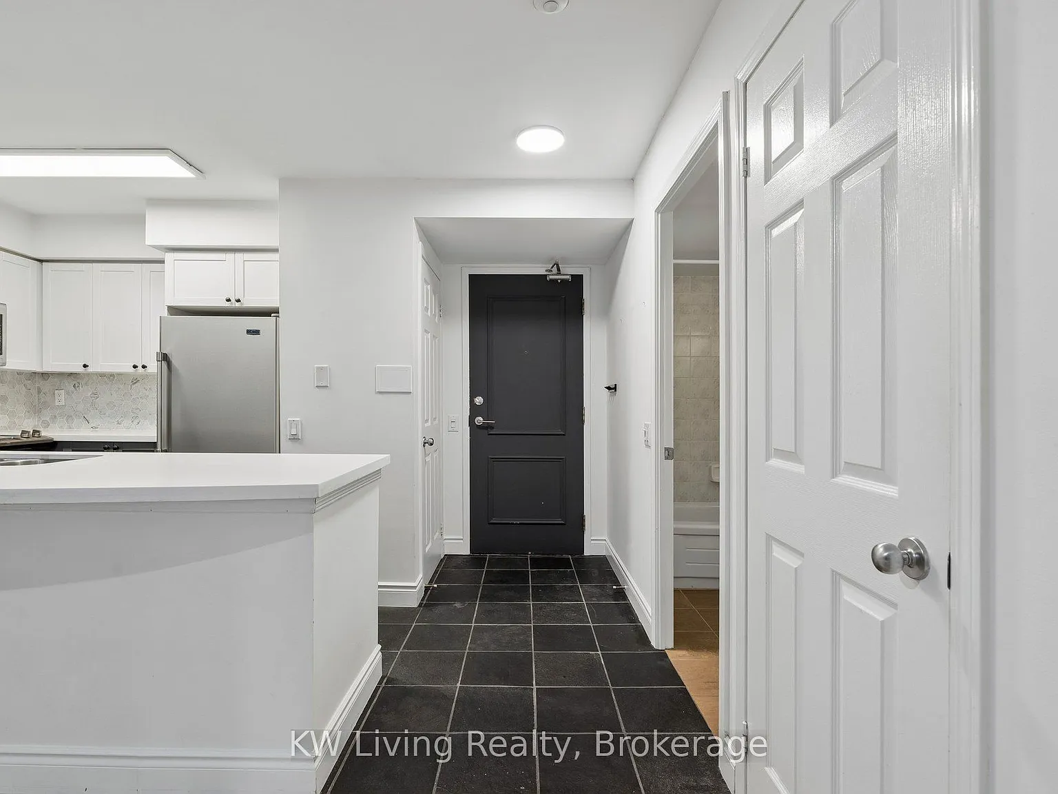 1 bed, $2,300 — Photo 2