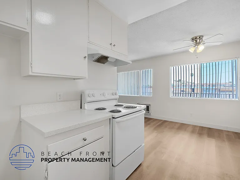 223 & 229 Queen St. — Photo 1