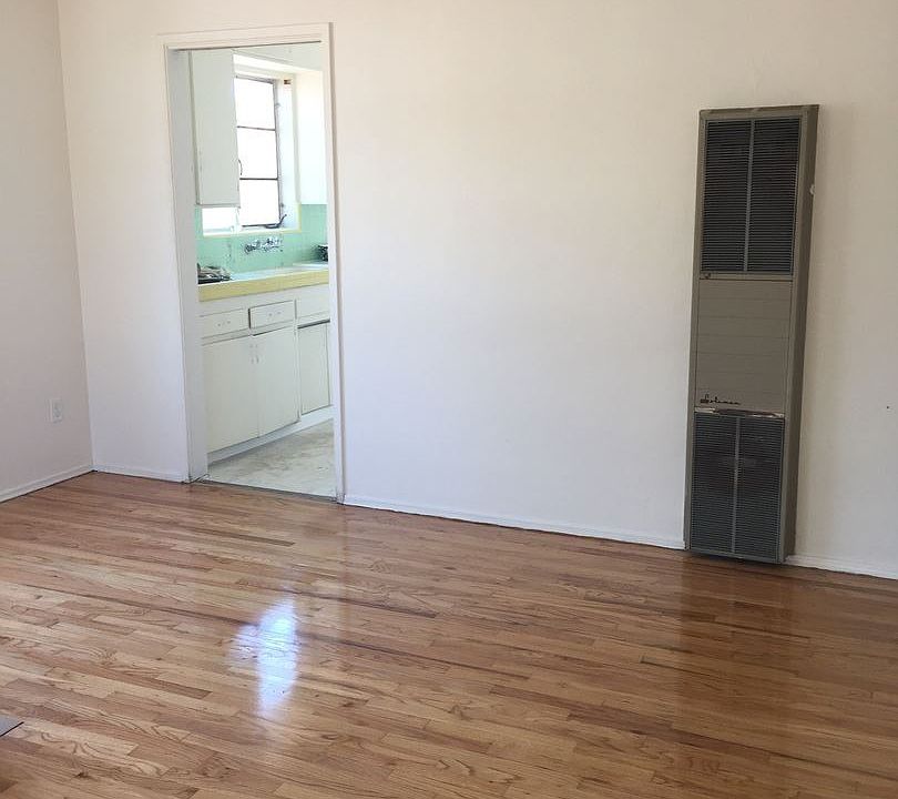 1st image of 4132 Texas St