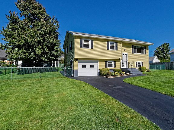 3rd image of 51 Marriner Ave