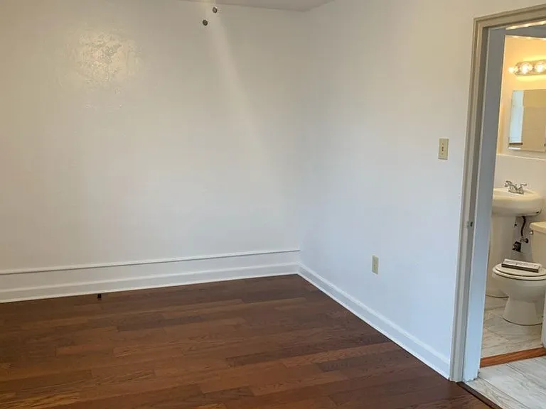 5506 Fifth Avenue — Photo 57